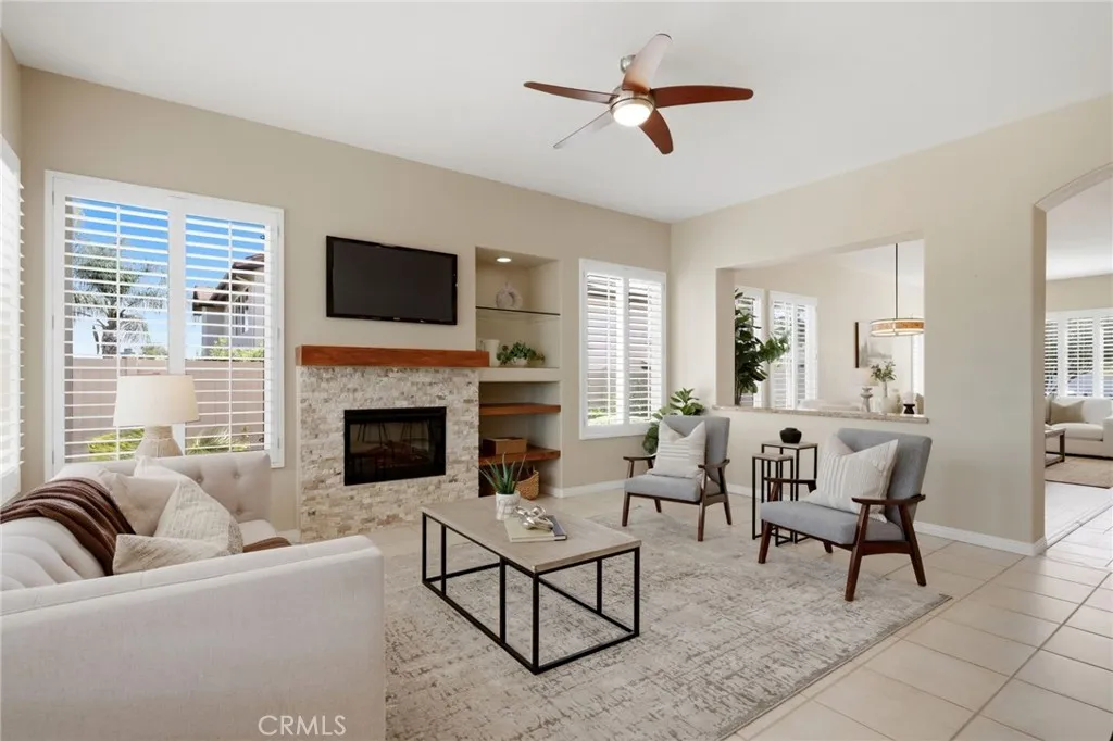 42715 Mountain Shadow Road, Murrieta, California 92562 home-pic-14