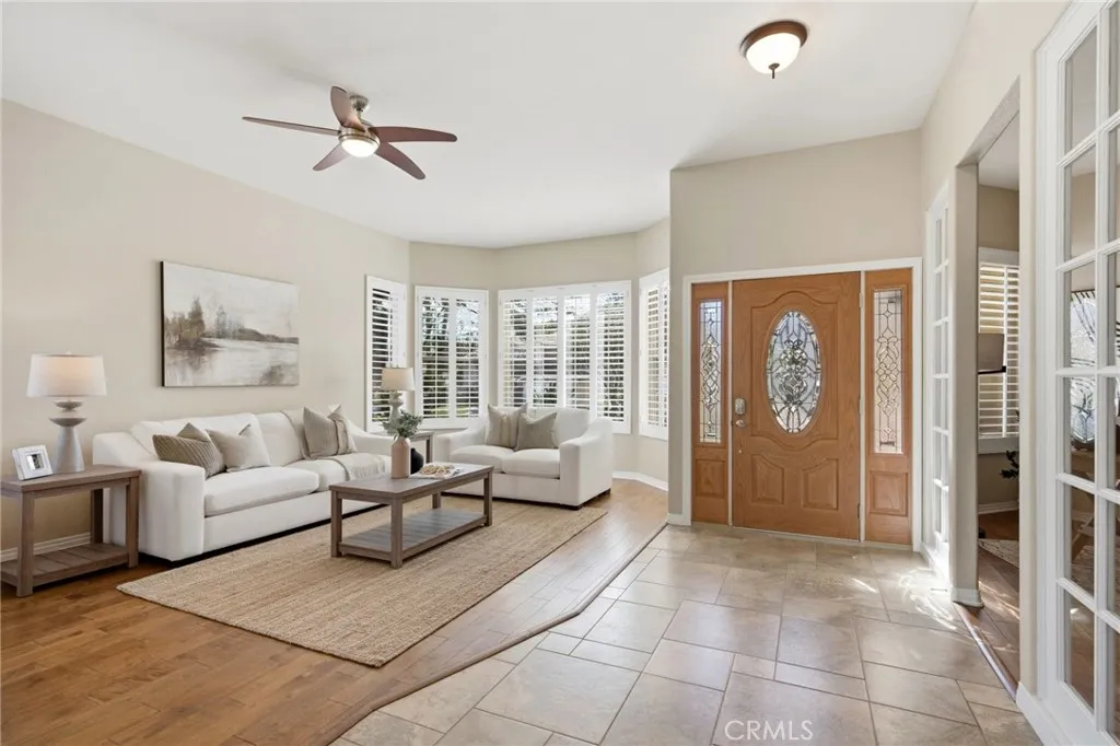 42715 Mountain Shadow Road, Murrieta, California 92562 home-pic-6