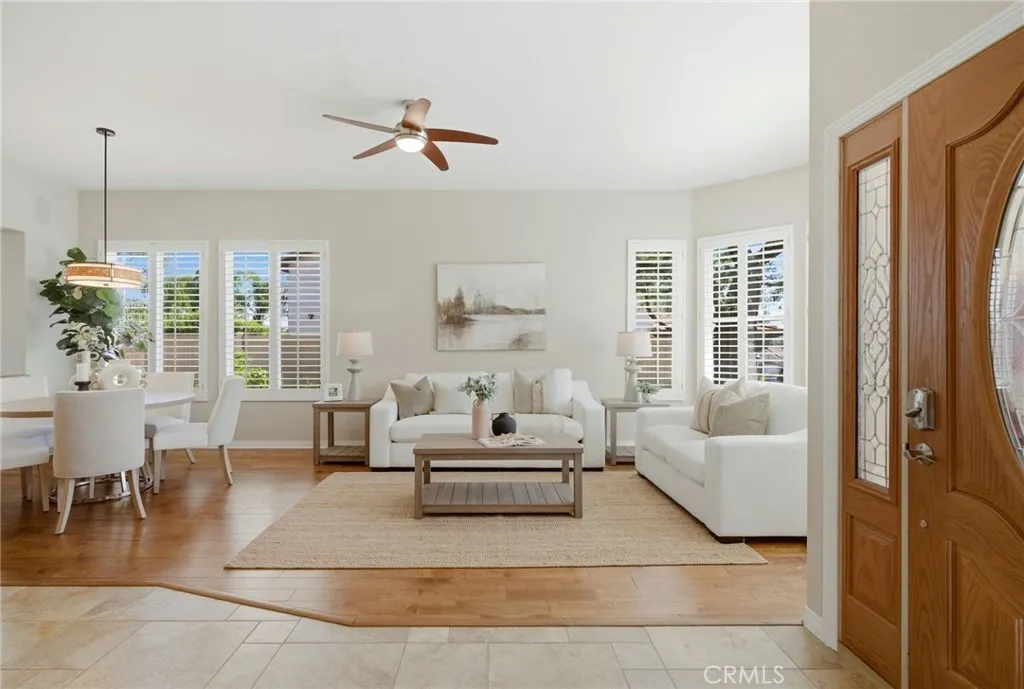 42715 Mountain Shadow Road, Murrieta, California 92562 home-pic-7
