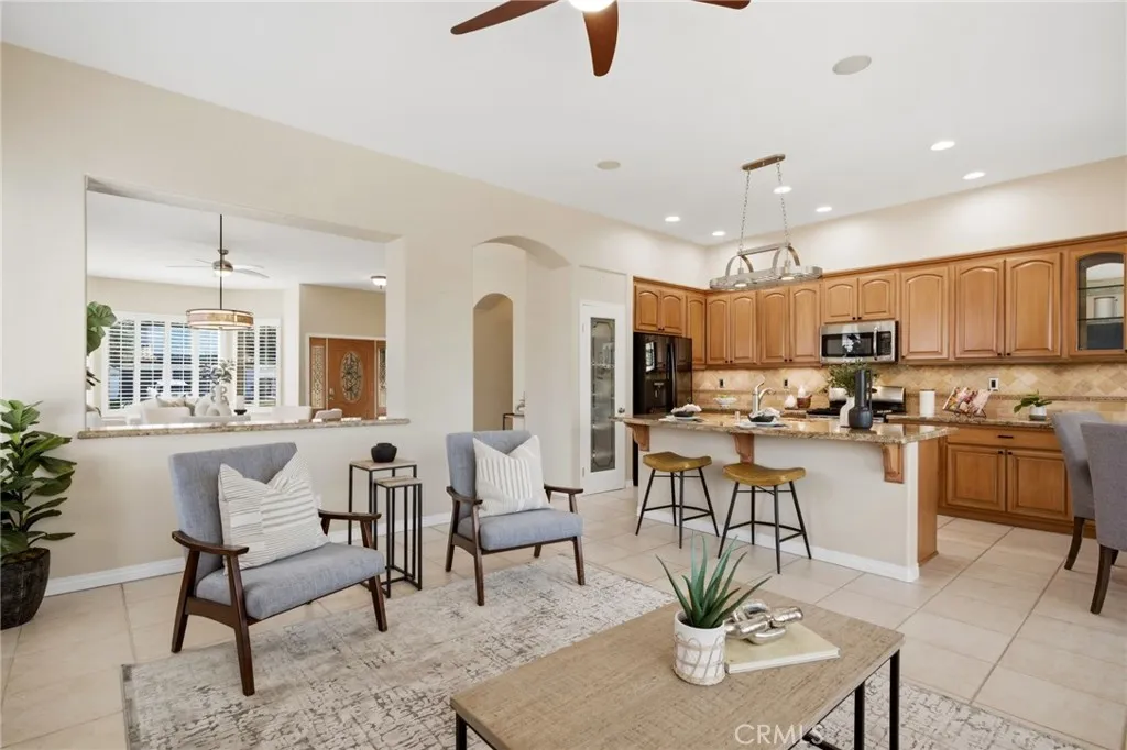 42715 Mountain Shadow Road, Murrieta, California 92562 home-pic-17