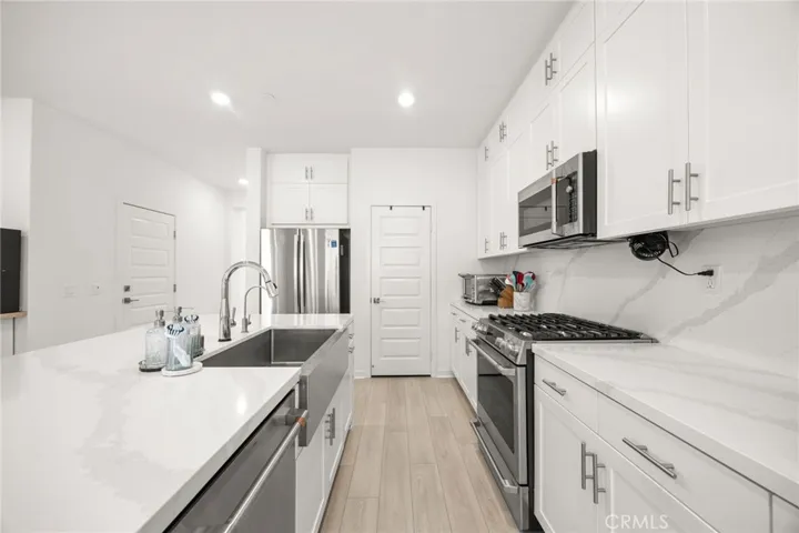 721 Crested Lark, Rancho Mission Viejo, California 92694