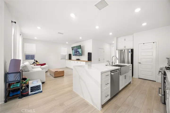 721 Crested Lark, Rancho Mission Viejo, California 92694