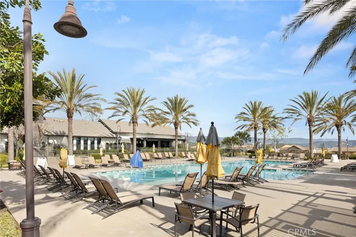 721 Crested Lark, Rancho Mission Viejo, California 92694