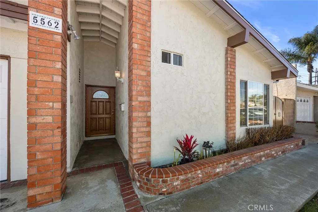 5562 Thelma Avenue, La Palma, California 90623 home-pic-6
