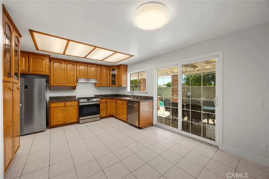 5562 Thelma Avenue, La Palma, California 90623 home-pic-26