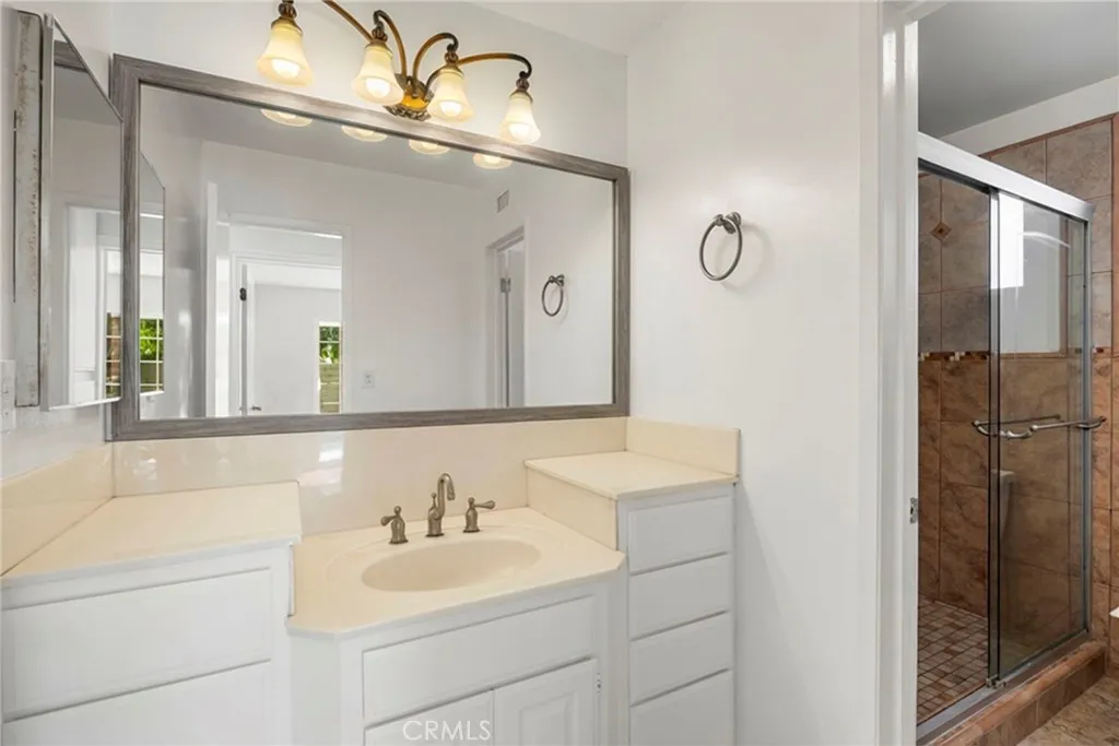 5562 Thelma Avenue, La Palma, California 90623 home-pic-36