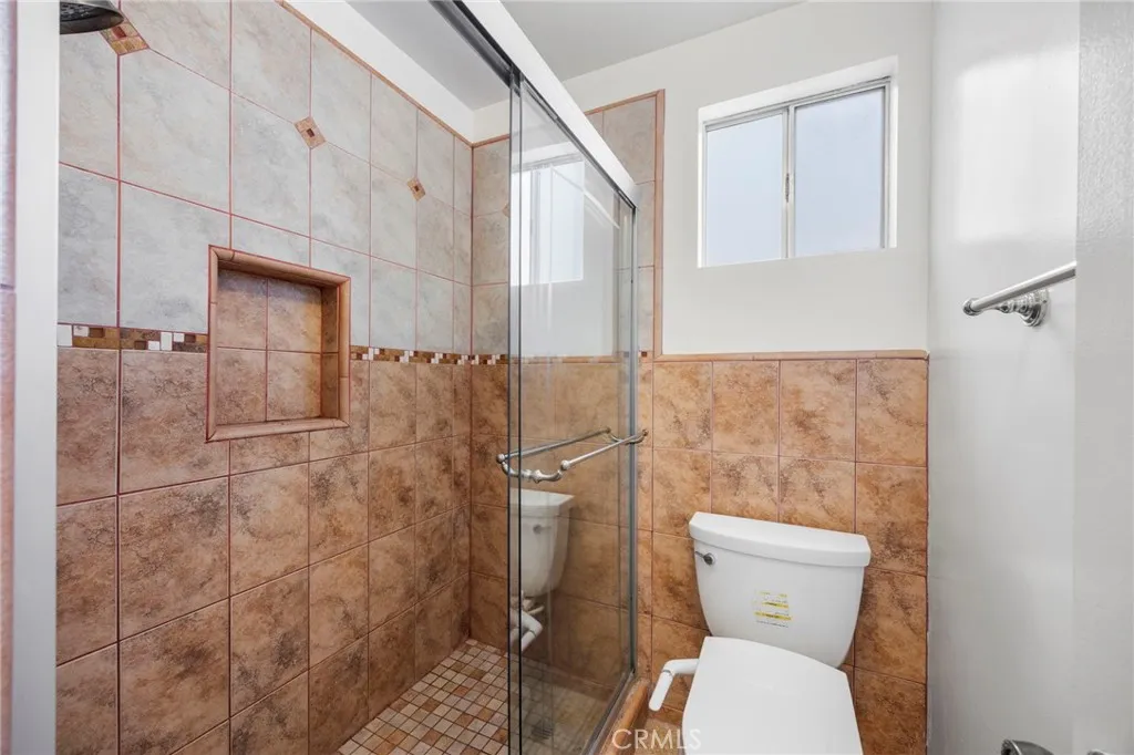 5562 Thelma Avenue, La Palma, California 90623 home-pic-37