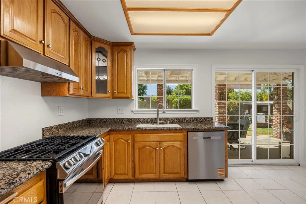 5562 Thelma Avenue, La Palma, California 90623 home-pic-25