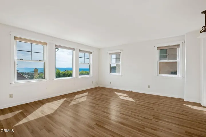 28-Primary Bedroom