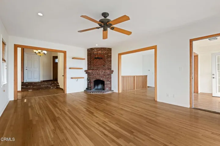12-Living Room