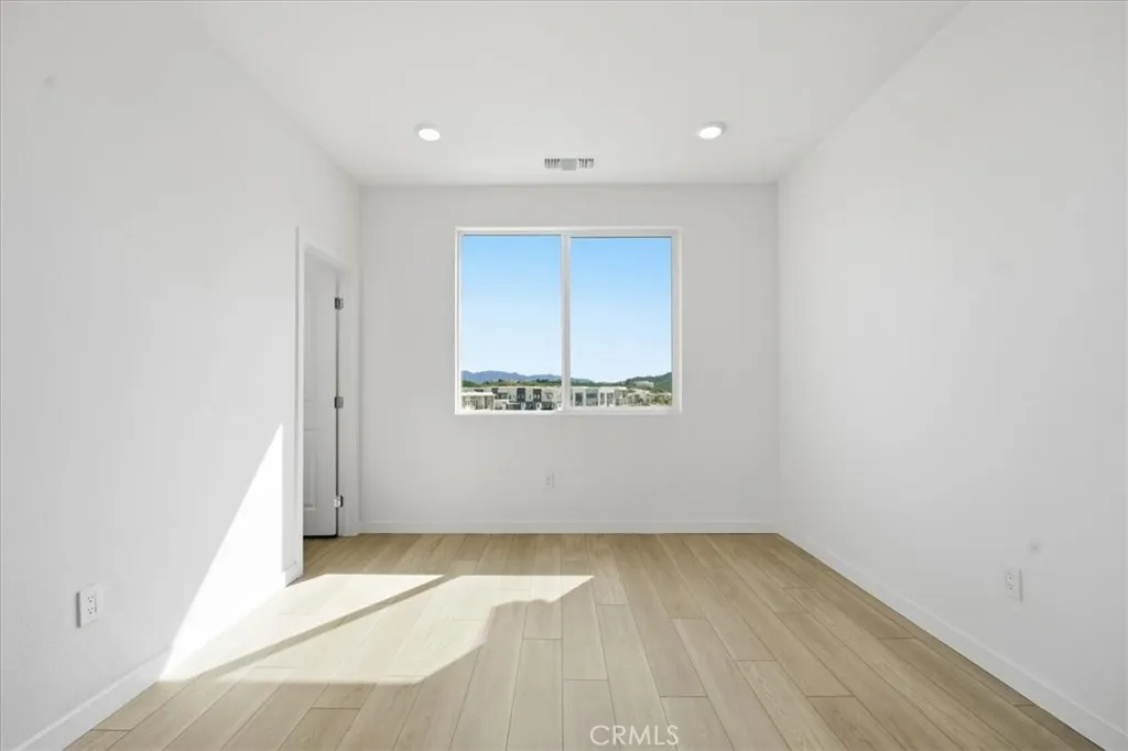 3rd Floor Secondary Bedroom