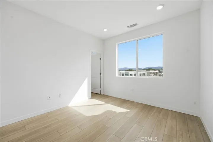 3rd Floor Secondary Bedroom