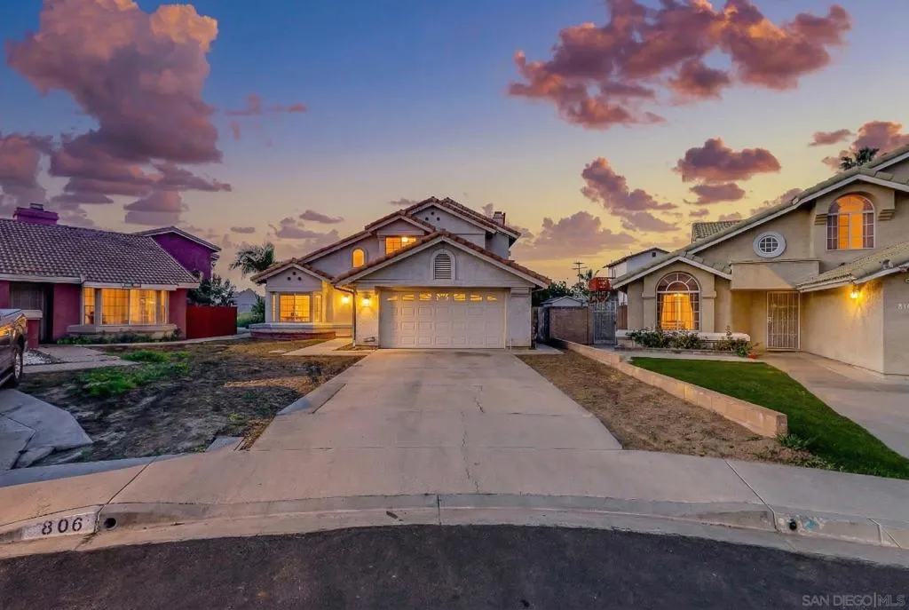 810 Crosspoint Ct, San Diego, California 92114 home-pic-1