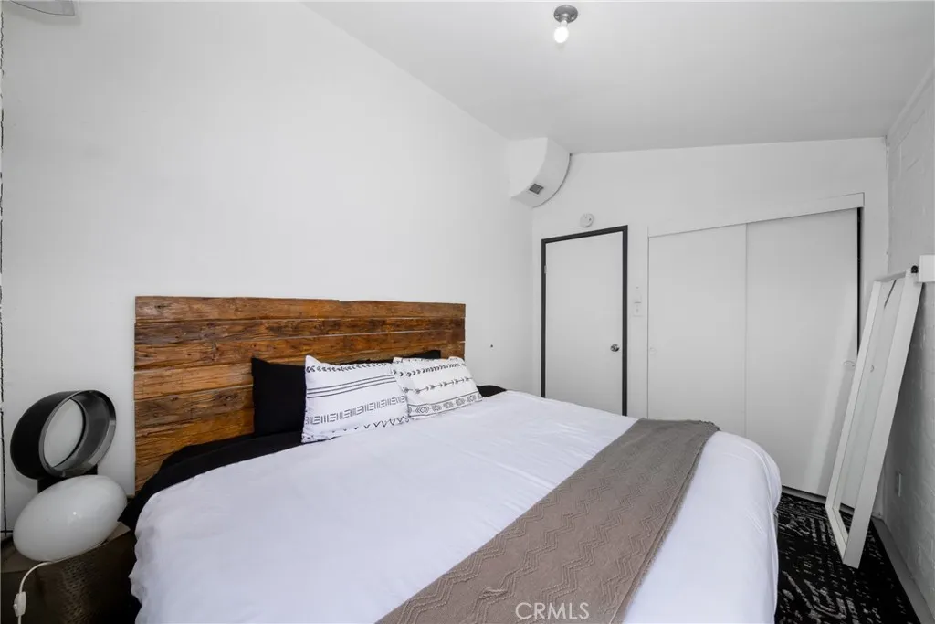 6443 Valley View Street, Joshua Tree, California 92252 home-pic-13