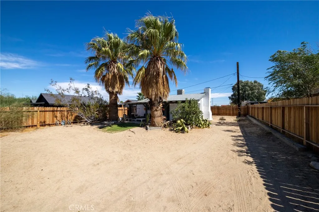 6443 Valley View Street, Joshua Tree, California 92252 home-pic-25