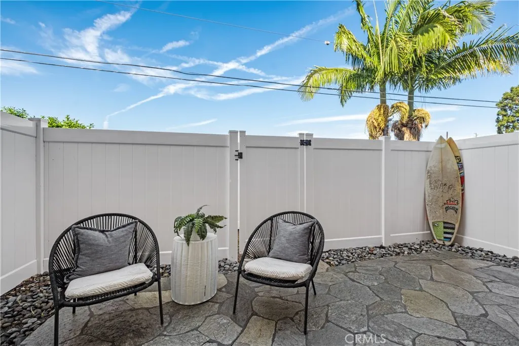 8415 Benjamin Drive, Huntington Beach, California 92647 home-pic-15