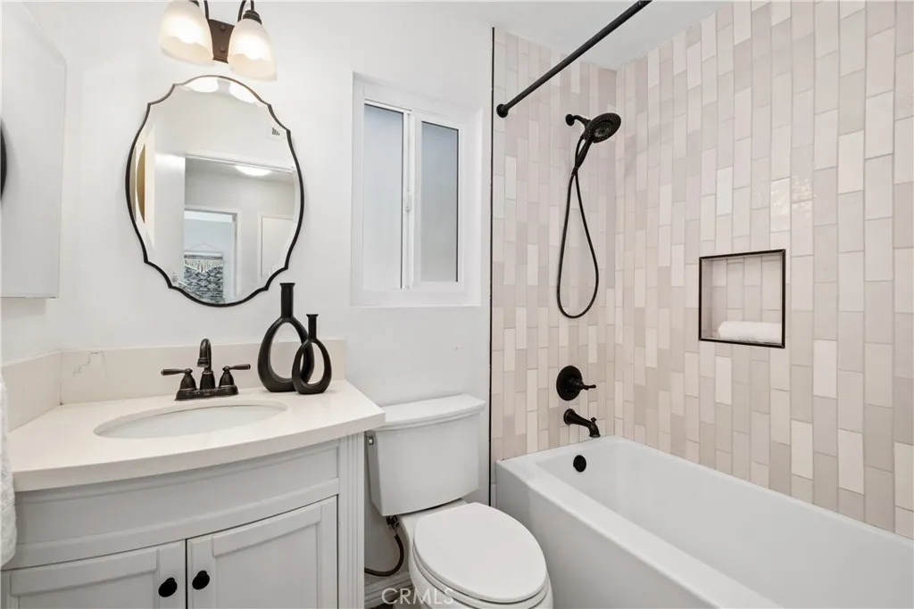 8415 Benjamin Drive, Huntington Beach, California 92647 home-pic-13