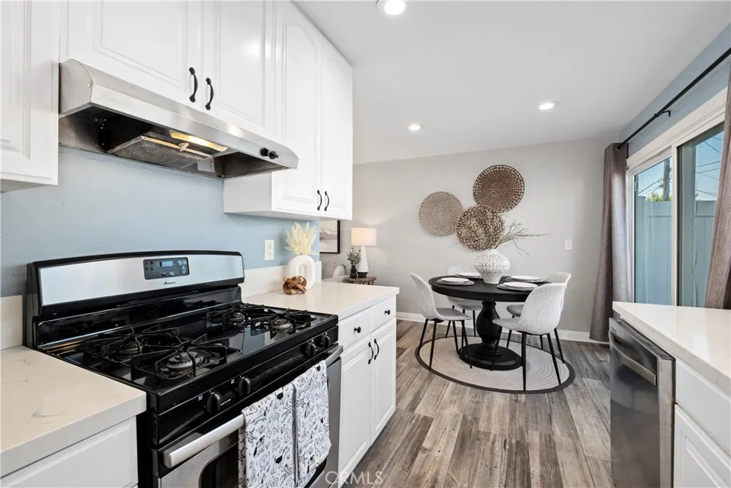 8415 Benjamin Drive, Huntington Beach, California 92647 home-pic-9