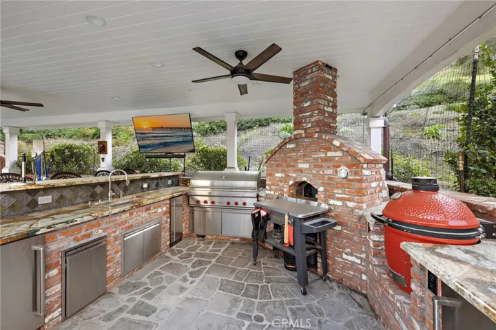 Outdoor Pizza Oven, Interior of it was Imported from Italy.