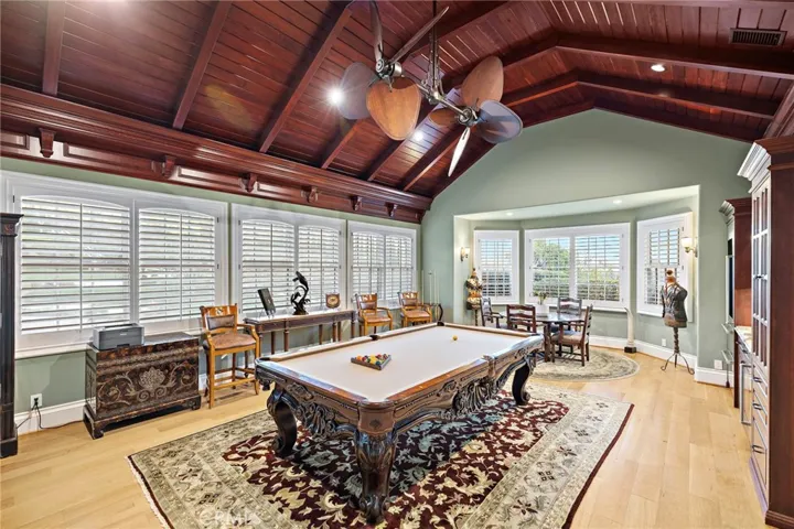 Great Room with Vaulted Ceilings
