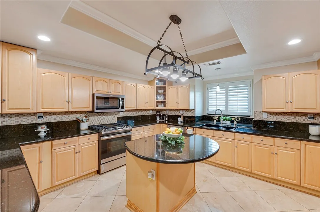 14396 Nautical Lane, Helendale, California 92342 home-pic-12