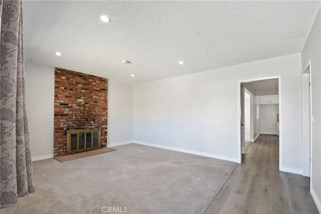 5316 Emerald Street, Torrance, California 90503 home-pic-3