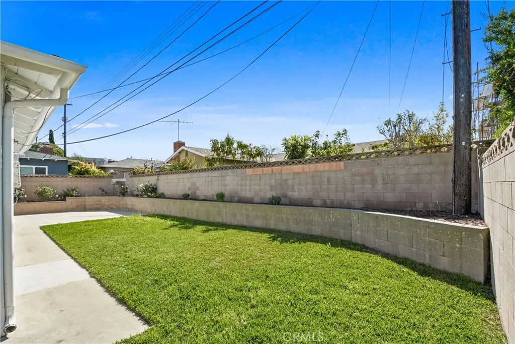 5316 Emerald Street, Torrance, California 90503 home-pic-23