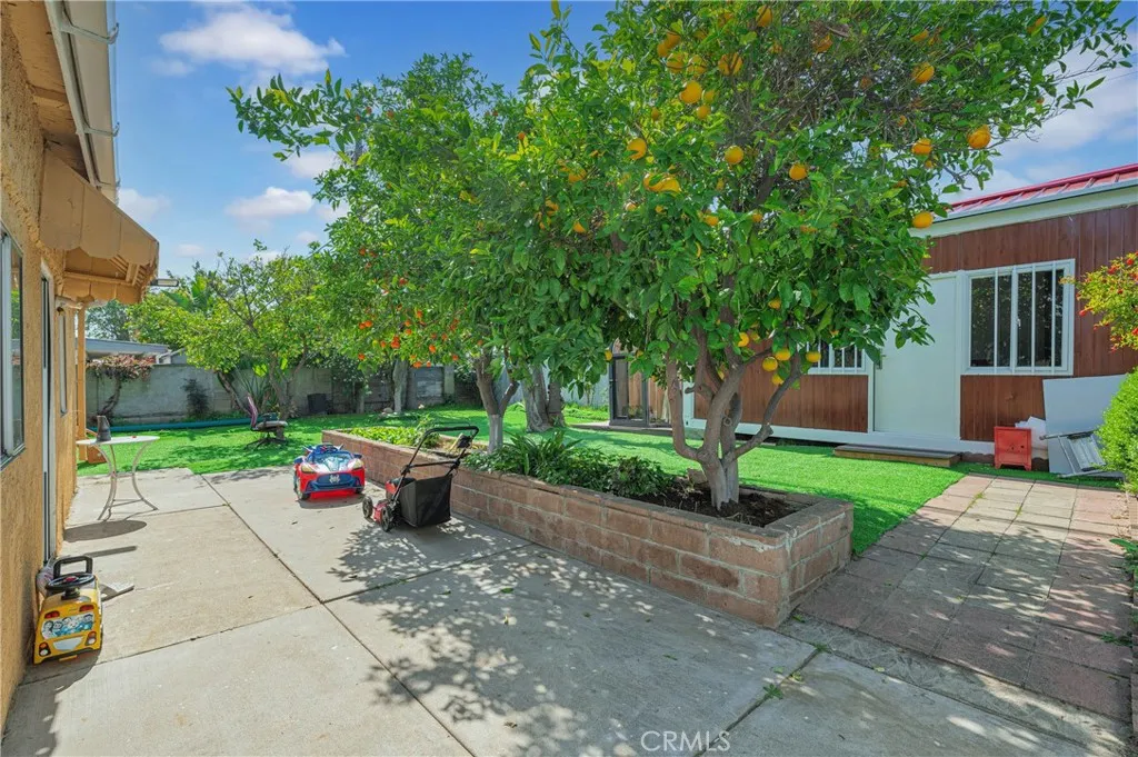 927 N Glenn, Ontario, California 91764 home-pic-2
