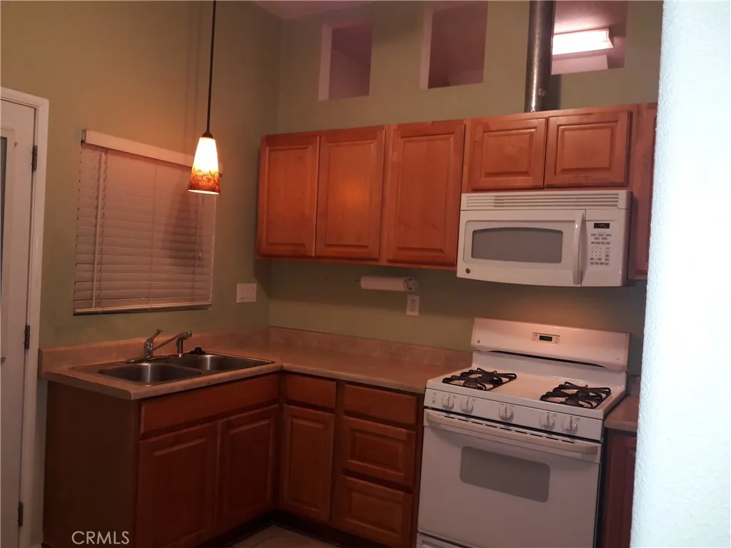 33053 Blackwell, Lake Elsinore, California 92530 home-pic-19