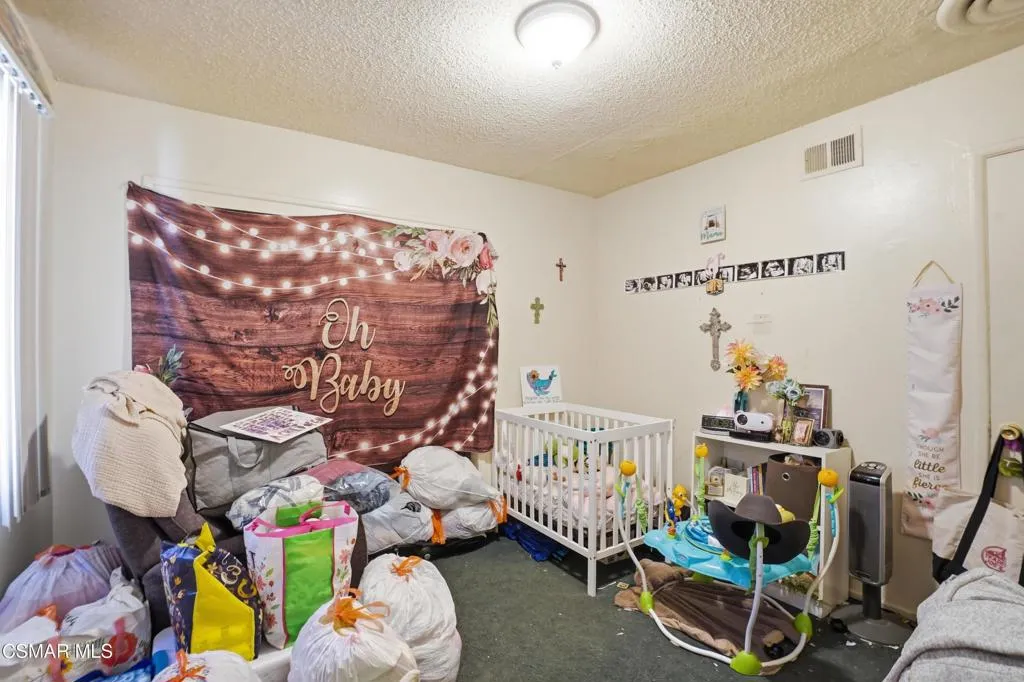 13676 Shablow Avenue, Sylmar, California 91342 home-pic-15