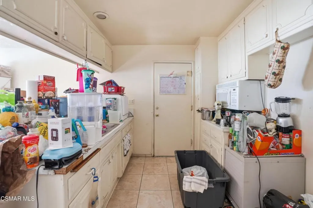 13676 Shablow Avenue, Sylmar, California 91342 home-pic-13