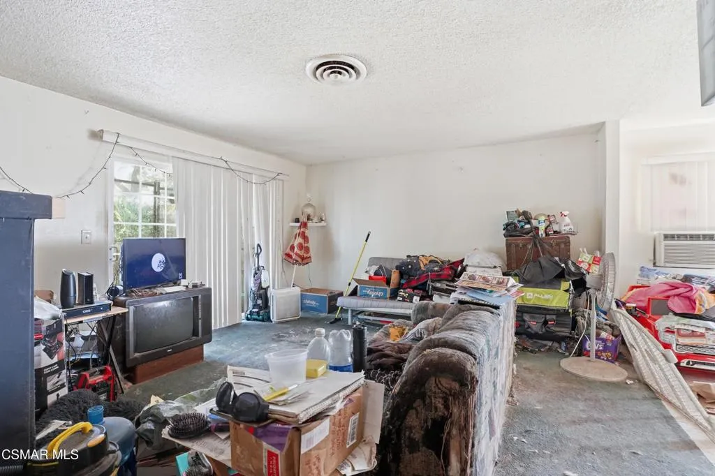13676 Shablow Avenue, Sylmar, California 91342 home-pic-10