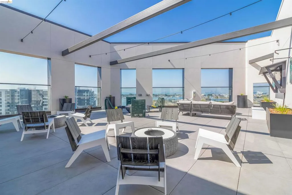 260 260 Brooklyn Basin Way 443, Oakland, California 94606 home-pic-41