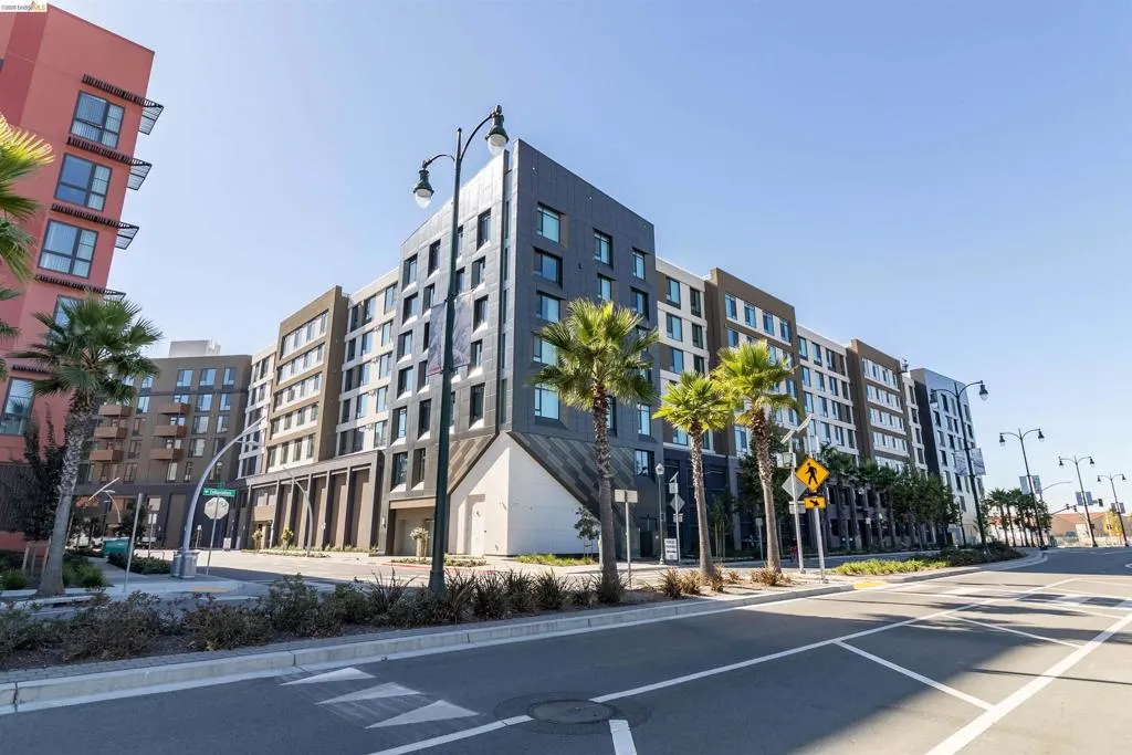 260 260 Brooklyn Basin Way 443, Oakland, California 94606 home-pic-37