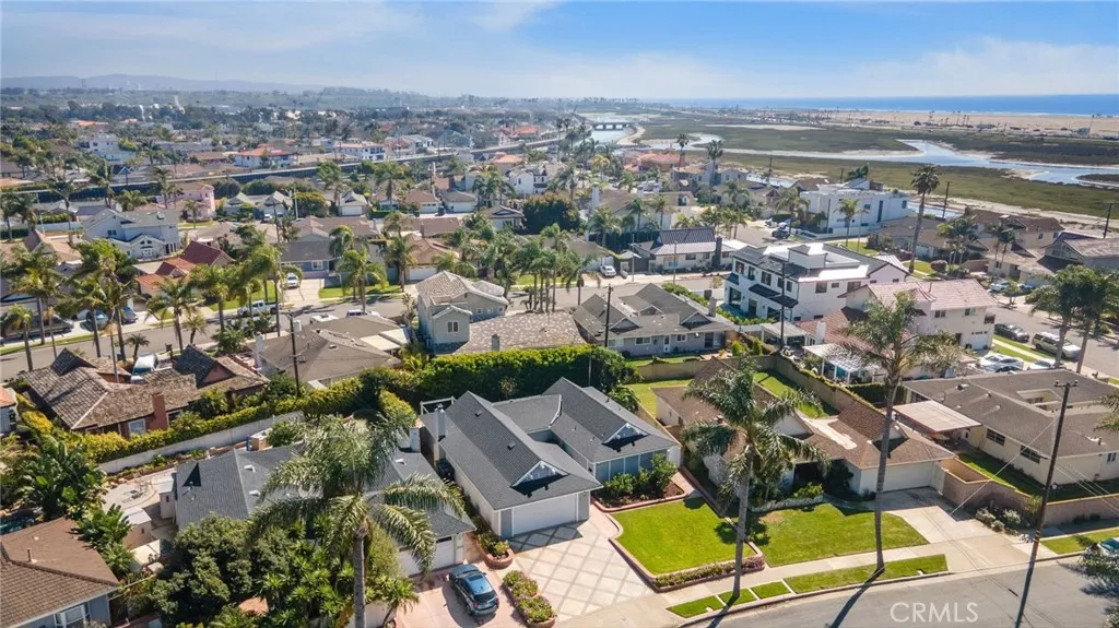 22102 Surfrider Lane, Huntington Beach, California 92646 home-pic-16