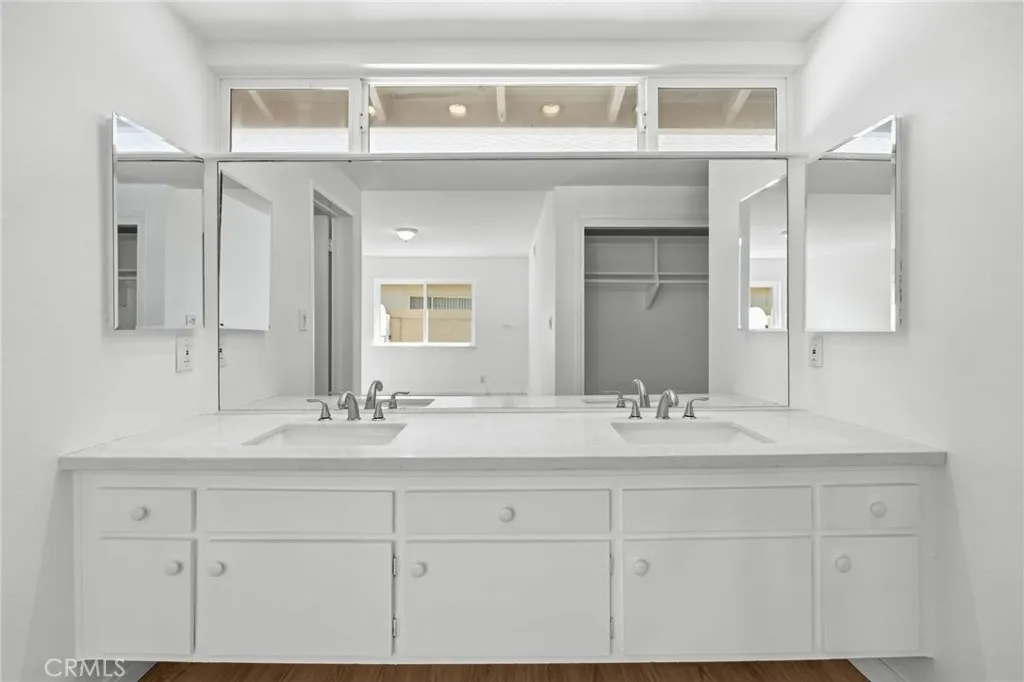 22102 Surfrider Lane, Huntington Beach, California 92646 home-pic-10