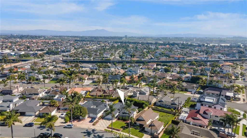 22102 Surfrider Lane, Huntington Beach, California 92646 home-pic-19