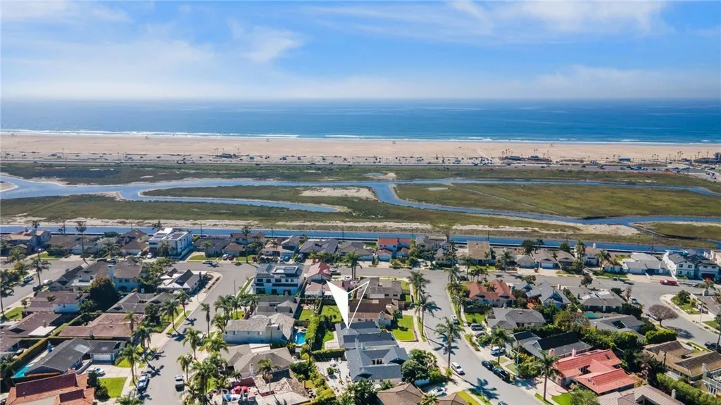 22102 Surfrider Lane, Huntington Beach, California 92646 home-pic-21