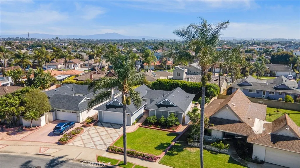 22102 Surfrider Lane, Huntington Beach, California 92646 home-pic-15