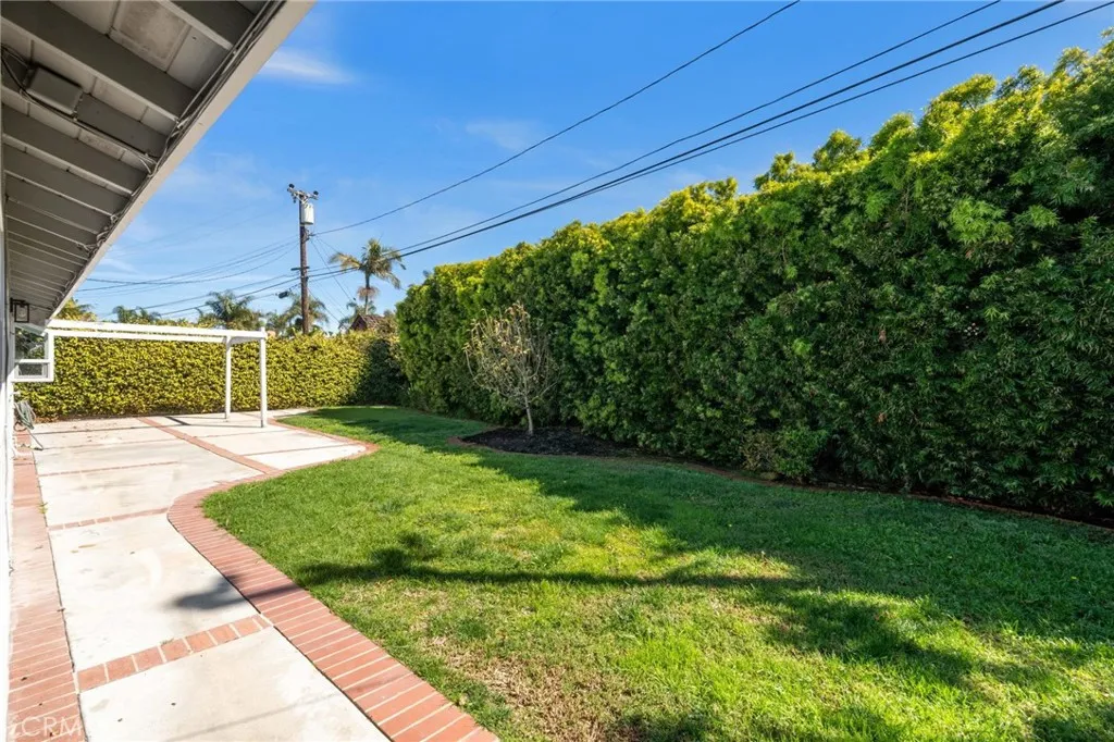 22102 Surfrider Lane, Huntington Beach, California 92646 home-pic-13