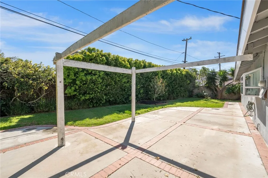 22102 Surfrider Lane, Huntington Beach, California 92646 home-pic-12