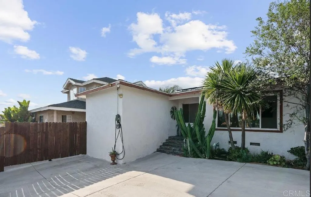 3964 Delta Street, San Diego, California 92113 home-pic-16