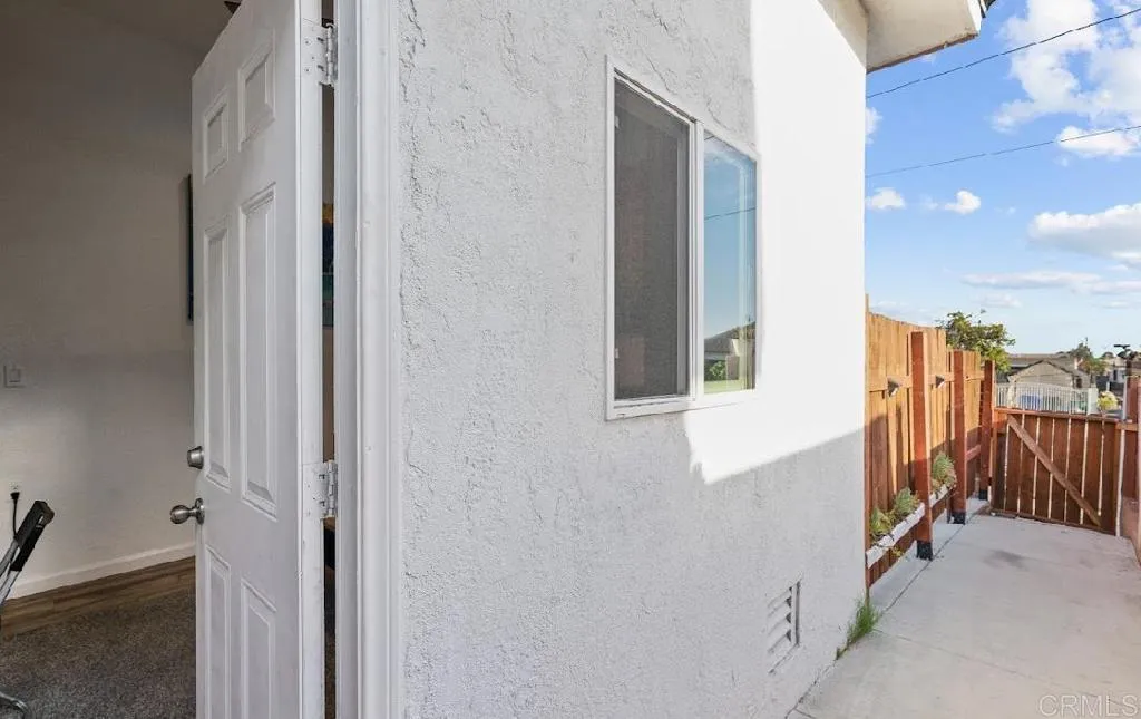 3964 Delta Street, San Diego, California 92113 home-pic-31