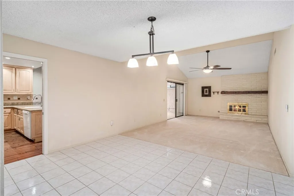 2904 W J4 Avenue, Lancaster, California 93536 home-pic-5