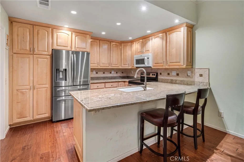 2904 W J4 Avenue, Lancaster, California 93536 home-pic-13