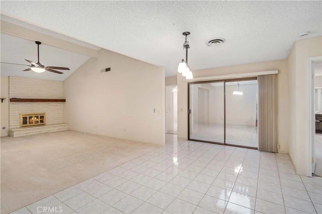 2904 W J4 Avenue, Lancaster, California 93536 home-pic-6