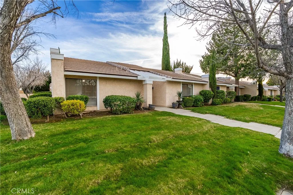 2904 W J4 Avenue, Lancaster, California 93536 home-pic-45