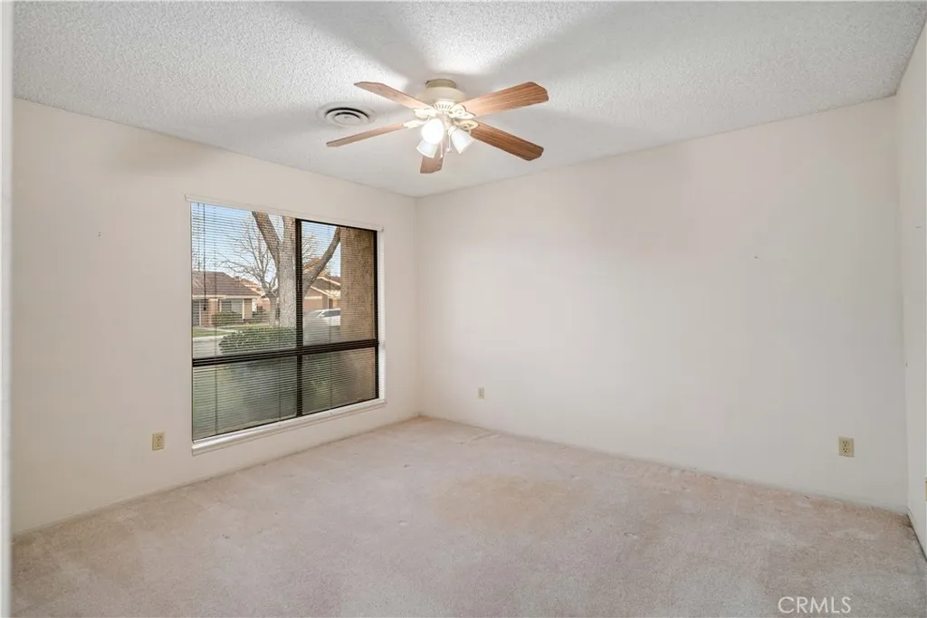 2904 W J4 Avenue, Lancaster, California 93536 home-pic-22