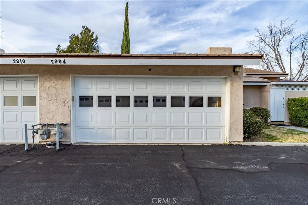 2904 W J4 Avenue, Lancaster, California 93536 home-pic-35