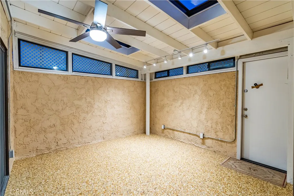 2904 W J4 Avenue, Lancaster, California 93536 home-pic-31